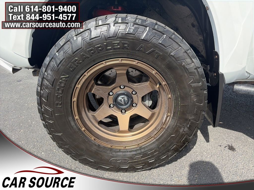 Used 2019 Toyota Tacoma TRD Sport image 24