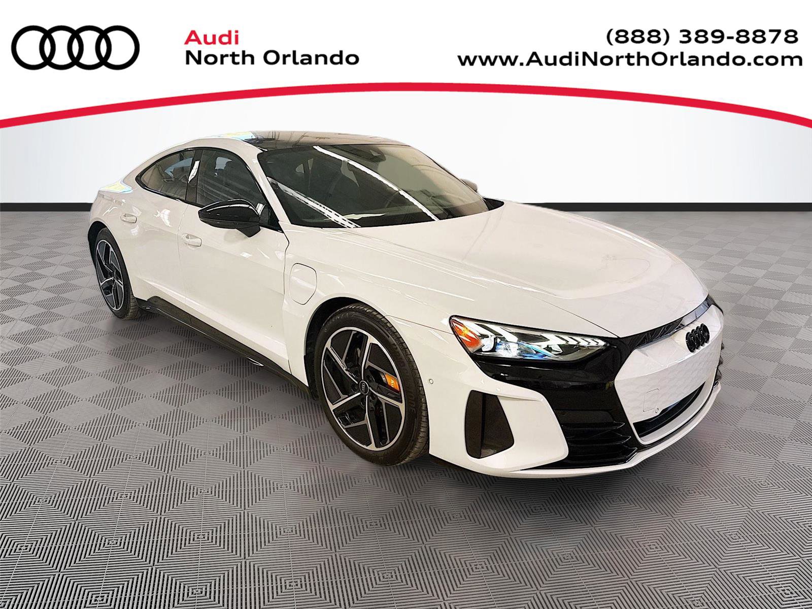 Used 2023 Audi RS e-tron GT w/ Carbon Performance Package AWD/4WD image 1