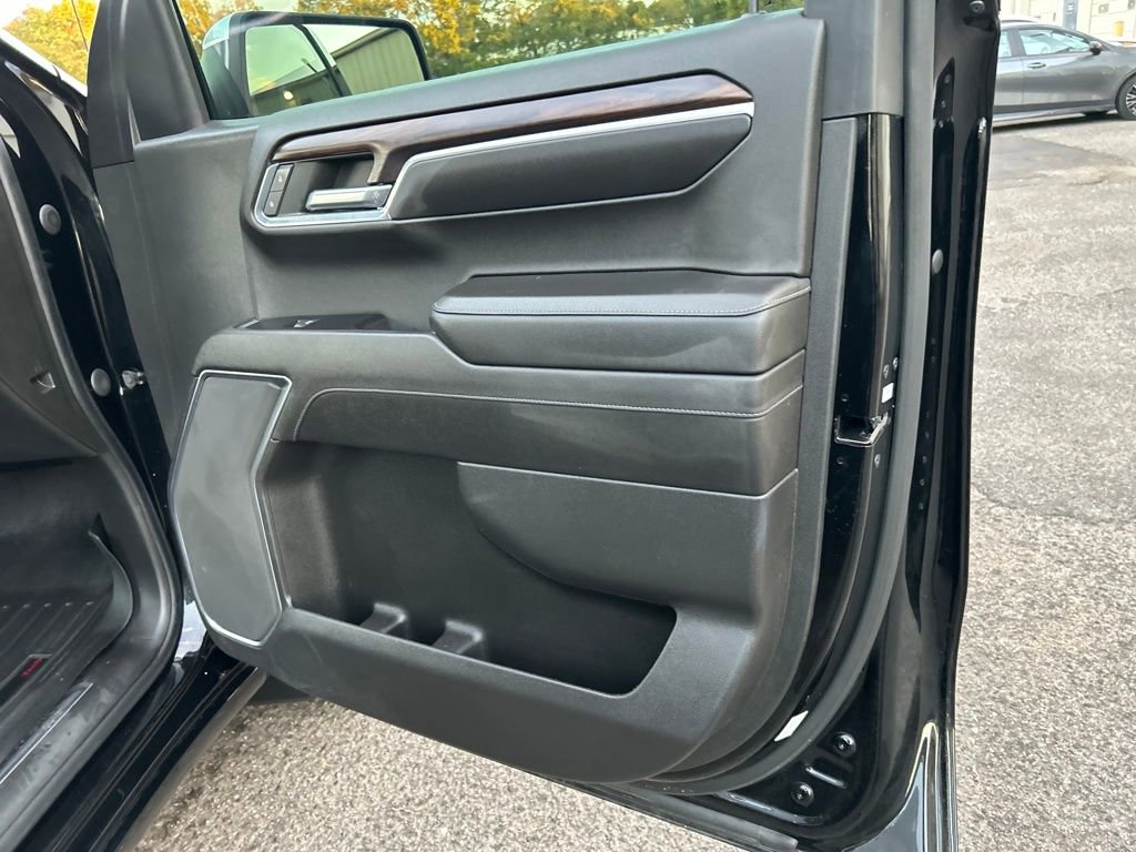 Used 2022 GMC Sierra 1500 SLT image 29