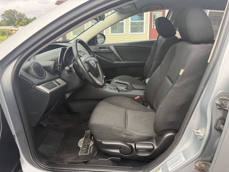 Used 2012 MAZDA MAZDA3 i Touring FWD image 3