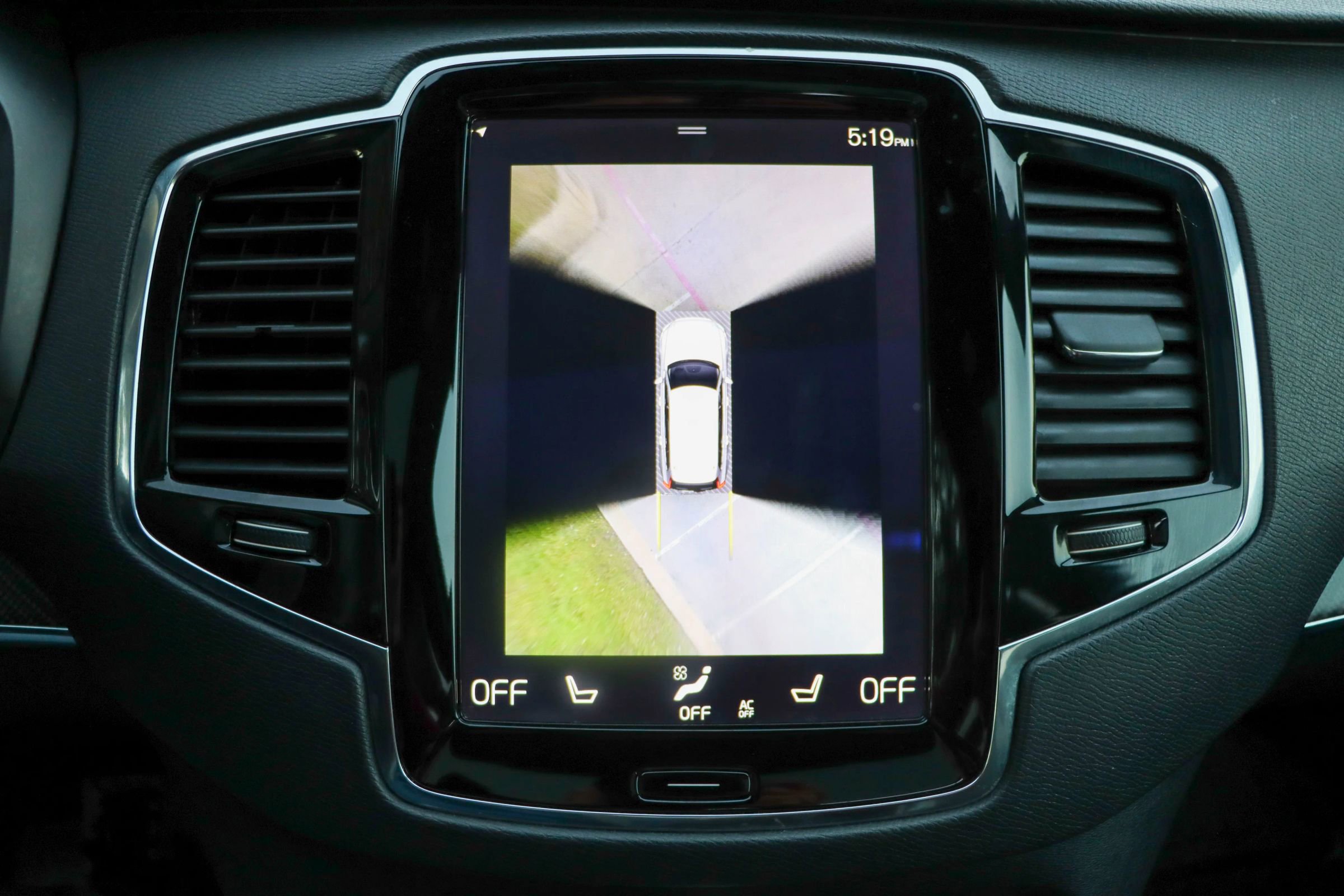 Used 2018 Volvo XC90 T6 R-Design w/ Convenience Package image 47