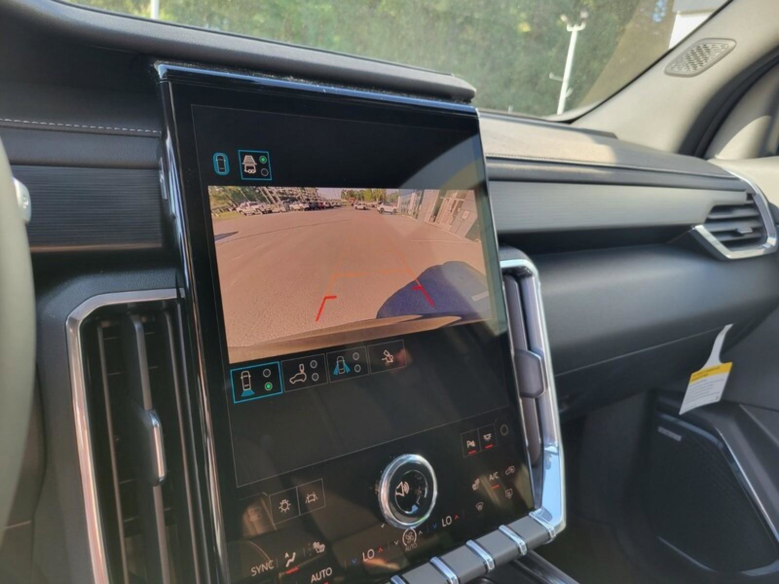 New 2026 GMC Acadia Elevation w/ Elevation Premium Package image 17