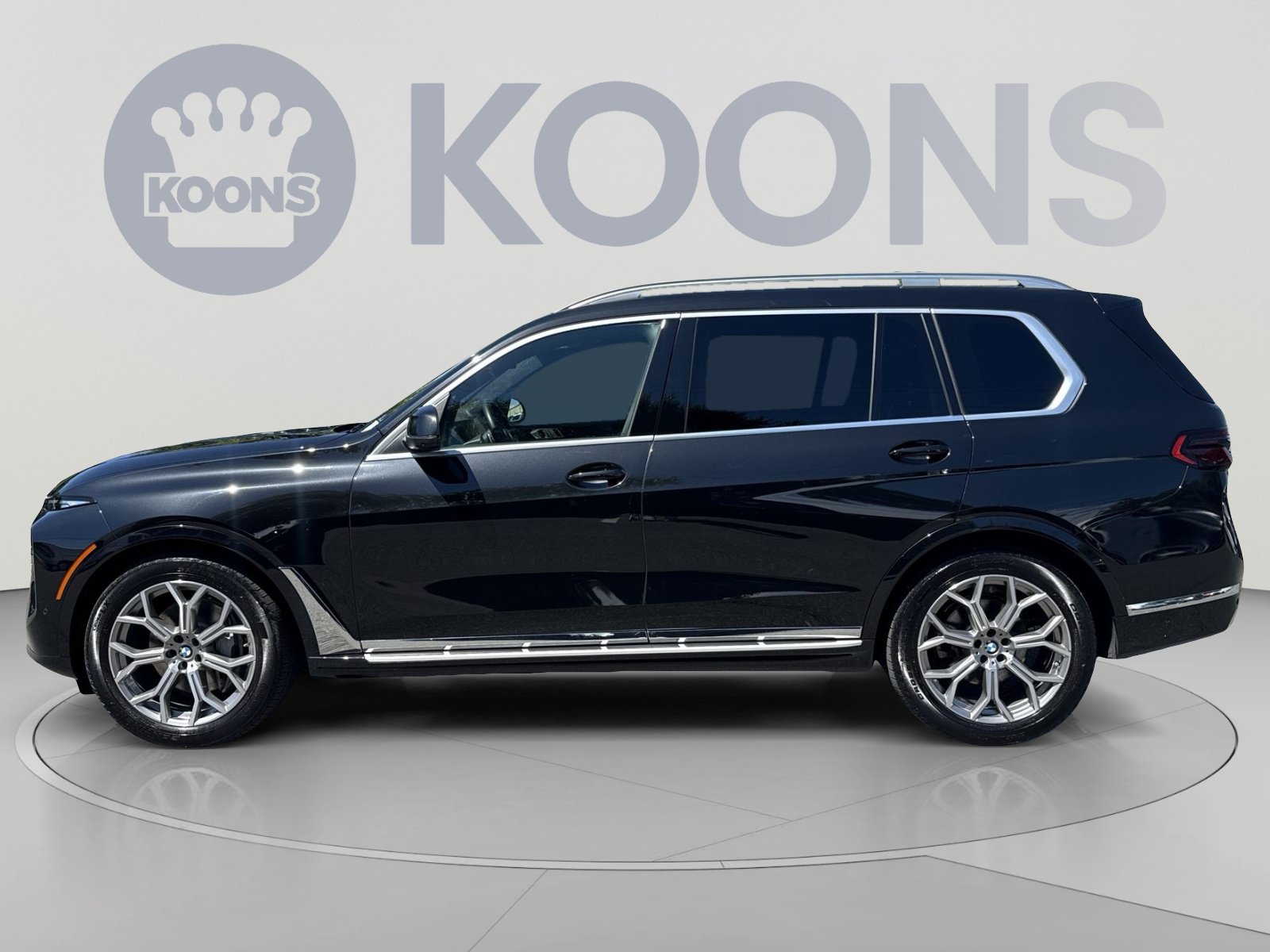 Used 2023 BMW X7 xDrive40i w/ Premium Package AWD/4WD image 2