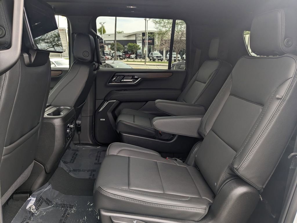 New 2026 GMC Yukon XL Denali w/ Denali Reserve Package image 22