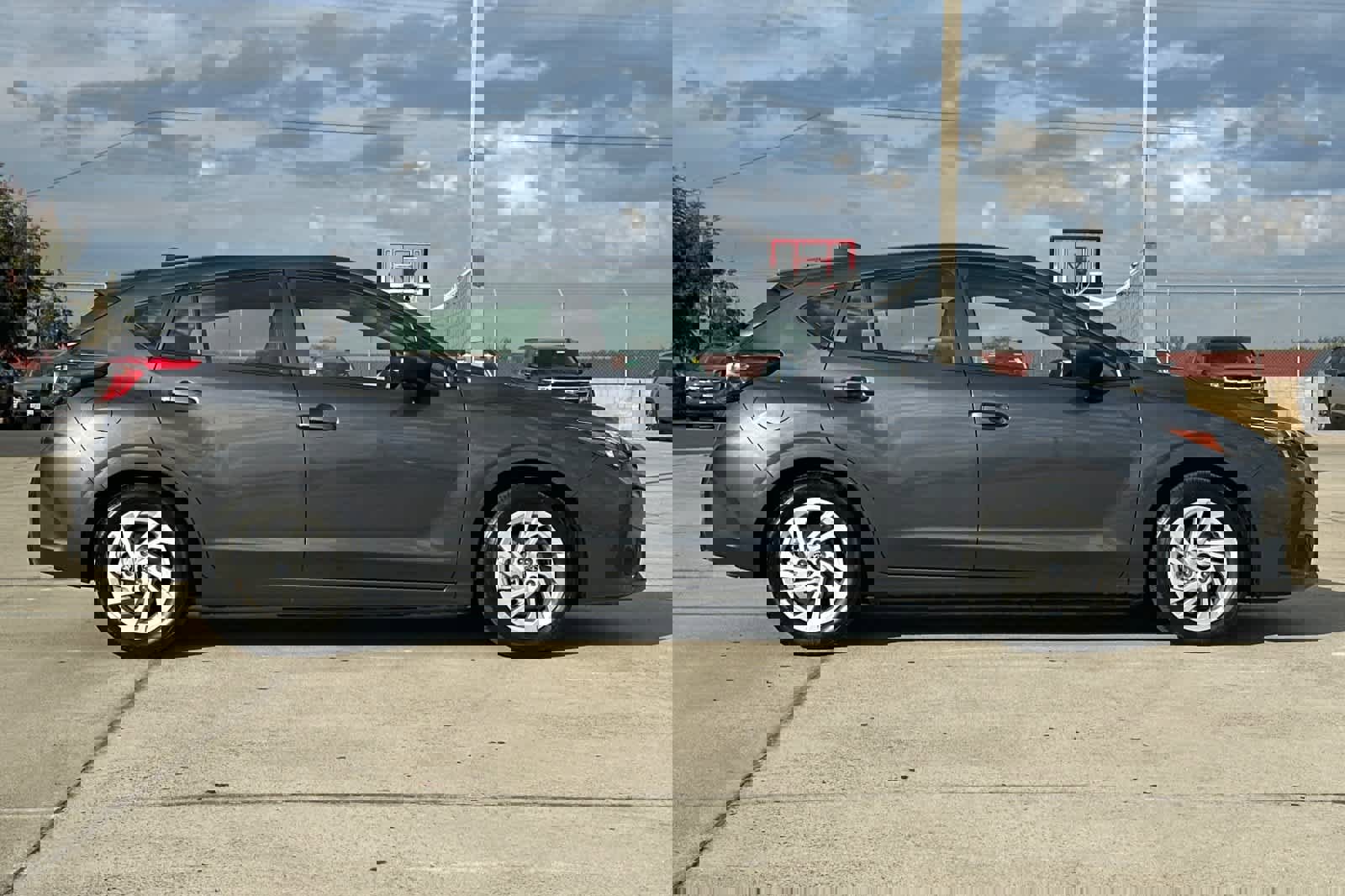 Certified 2025 Subaru Impreza 2.0i image 2