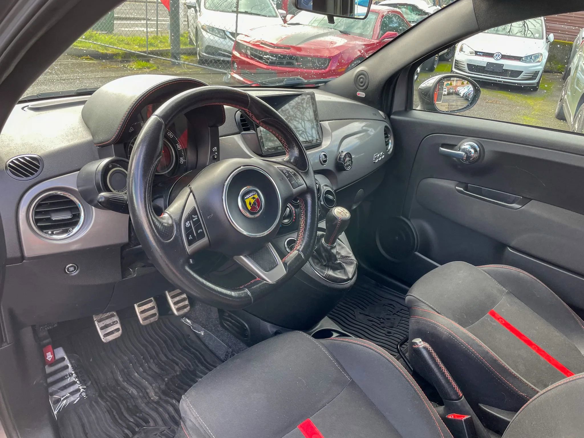 Used 2013 FIAT 500 Abarth w/ Beats Audio Pkg image 10
