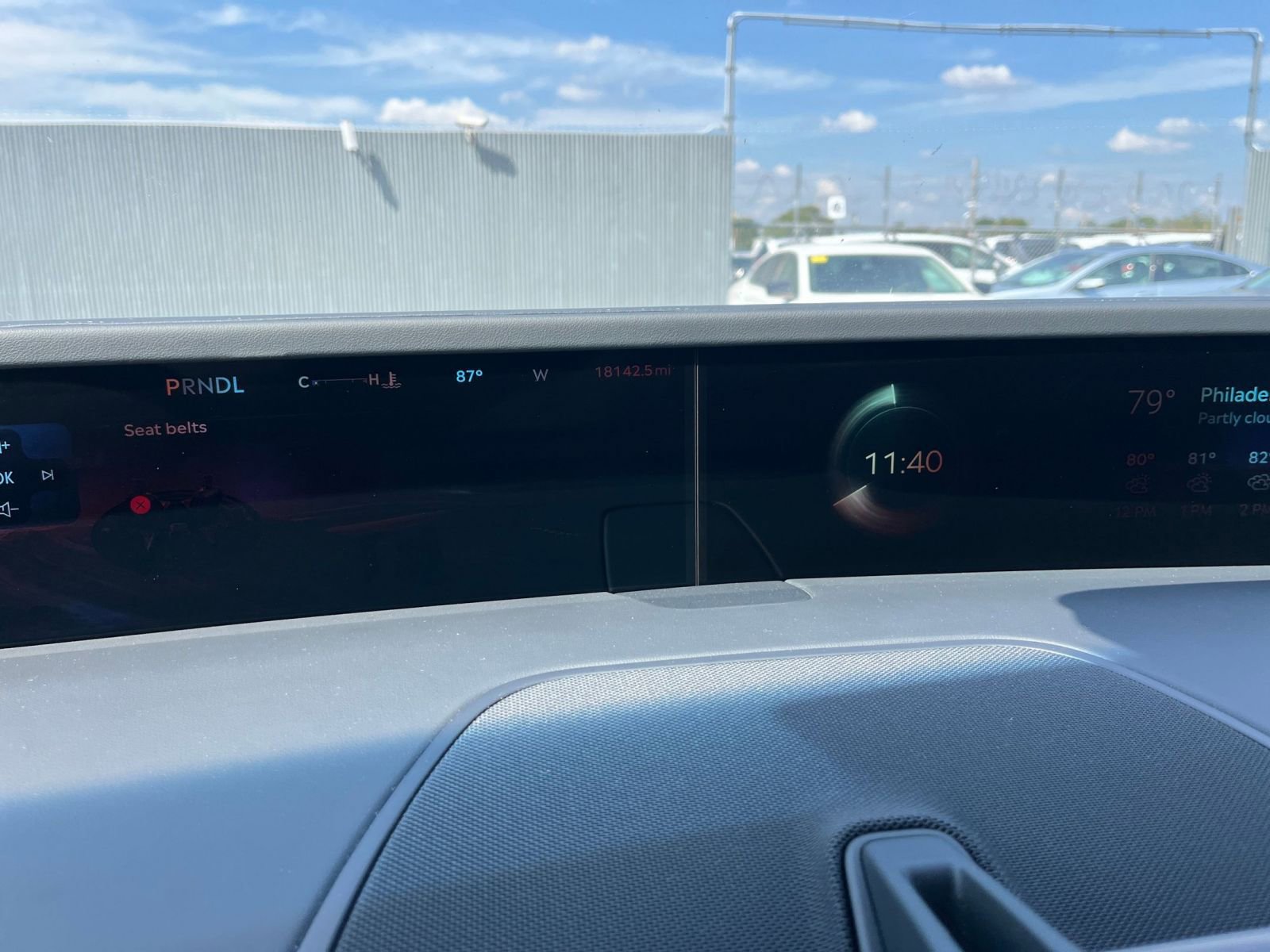 Used 2024 Lincoln Nautilus Reserve image 18