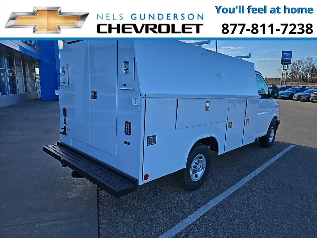 New 2025 Chevrolet Express 3500 w/ Power Convenience Package image 6