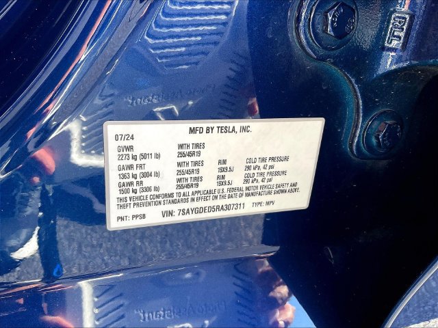 Used 2024 Tesla Model Y Long Range RWD image 21