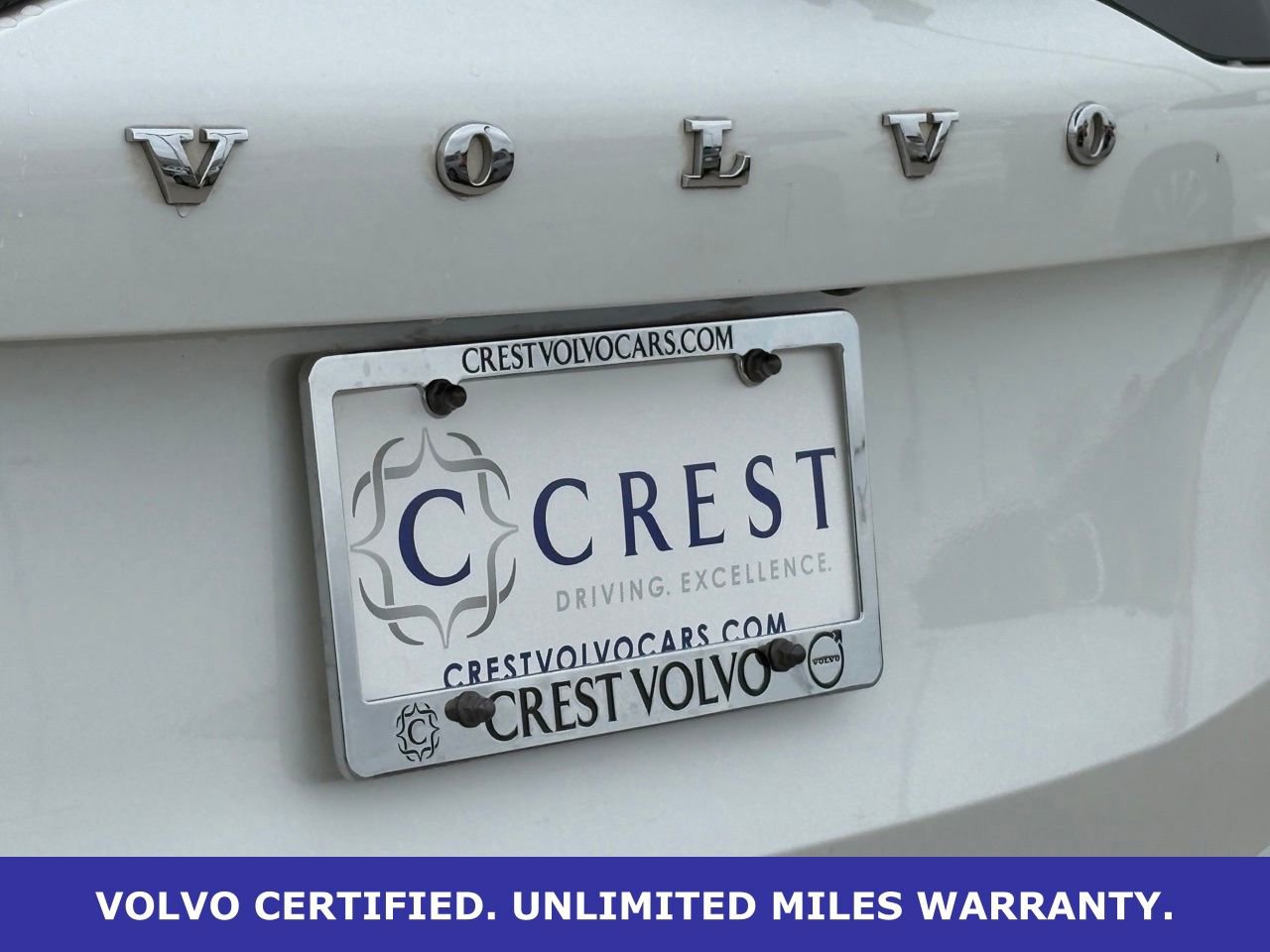 Certified 2024 Volvo XC90 T8 Plus w/ Protection Package Premier image 8