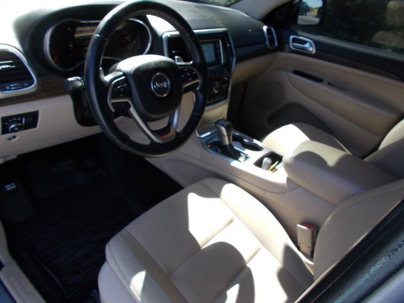Used 2016 Jeep Grand Cherokee Laredo RWD image 26