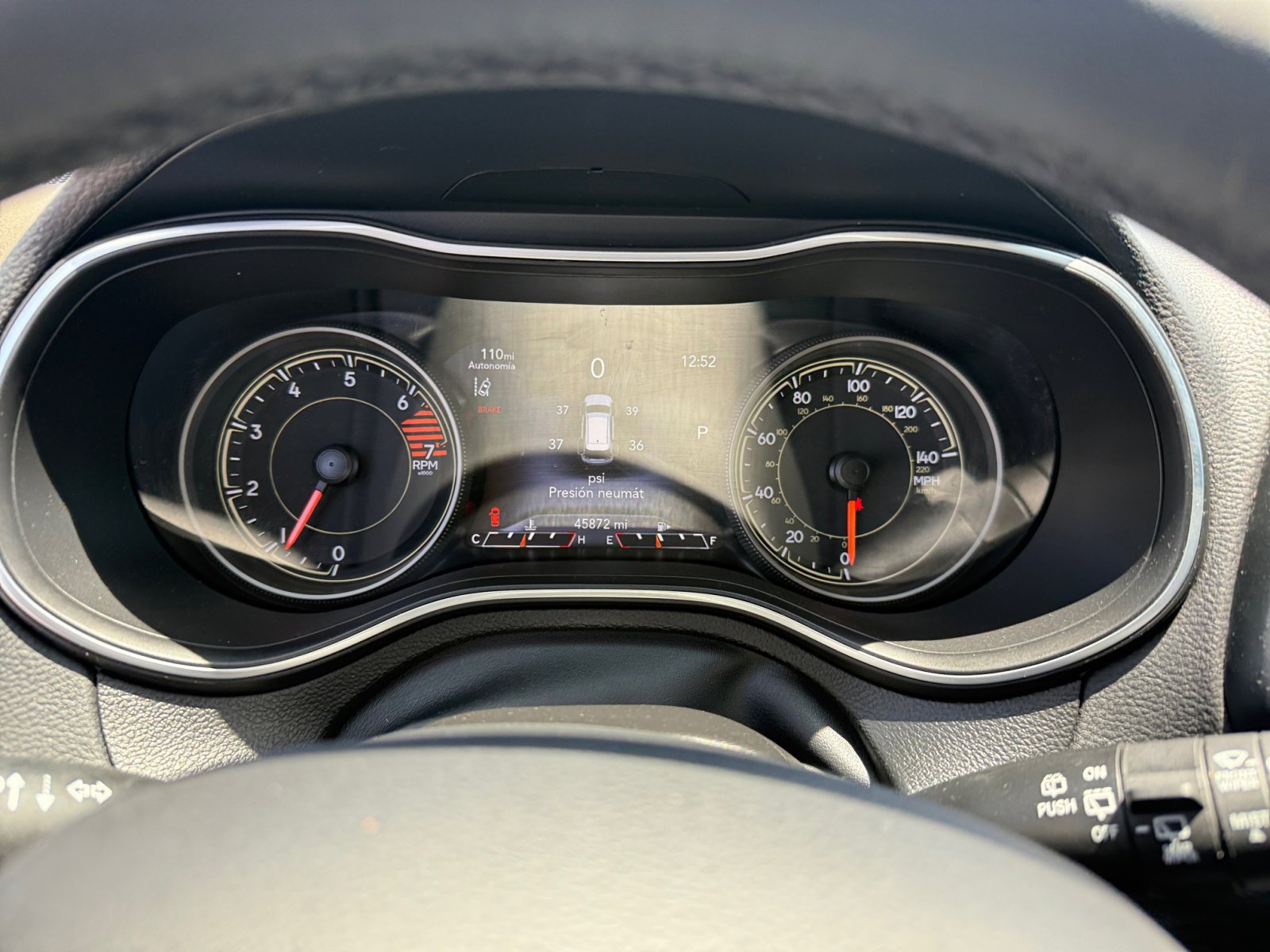 Used 2023 Jeep Cherokee Altitude Lux image 11