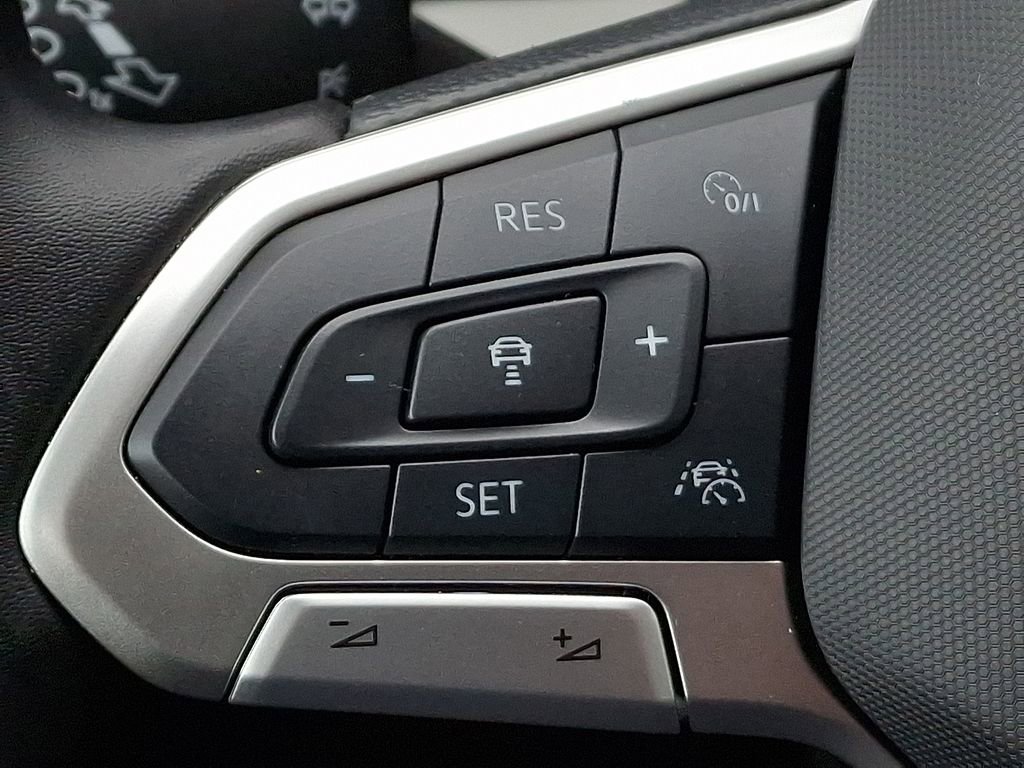 Certified 2025 Volkswagen Taos S image 19