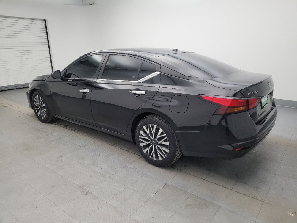 Used 2023 Nissan Altima 2.5 SV image 3