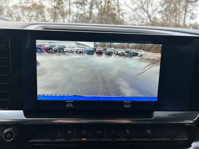 Used 2025 Chevrolet Silverado 1500 LT AWD/4WD image 18
