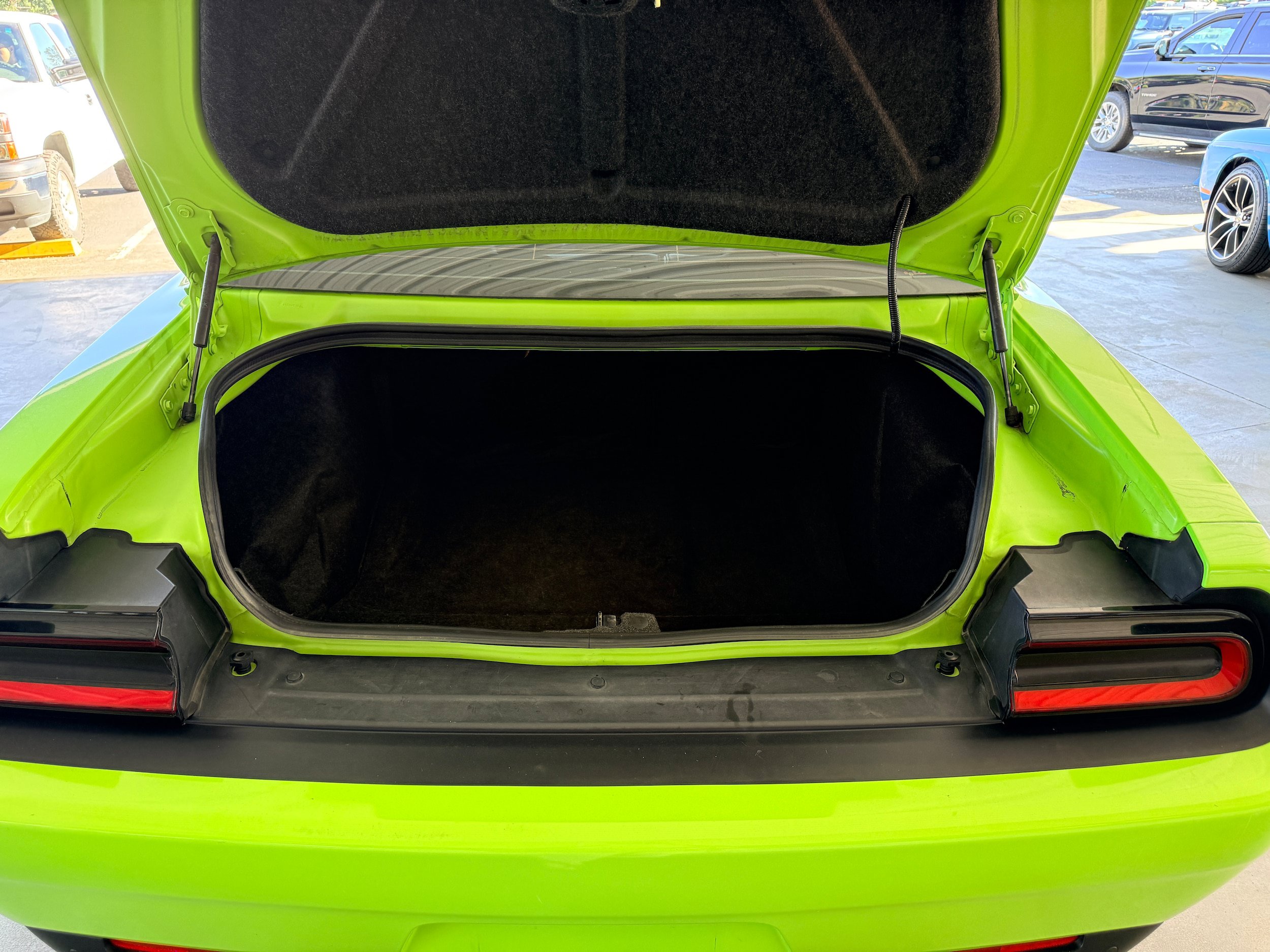 Used 2015 Dodge Challenger R/T Plus RWD image 11