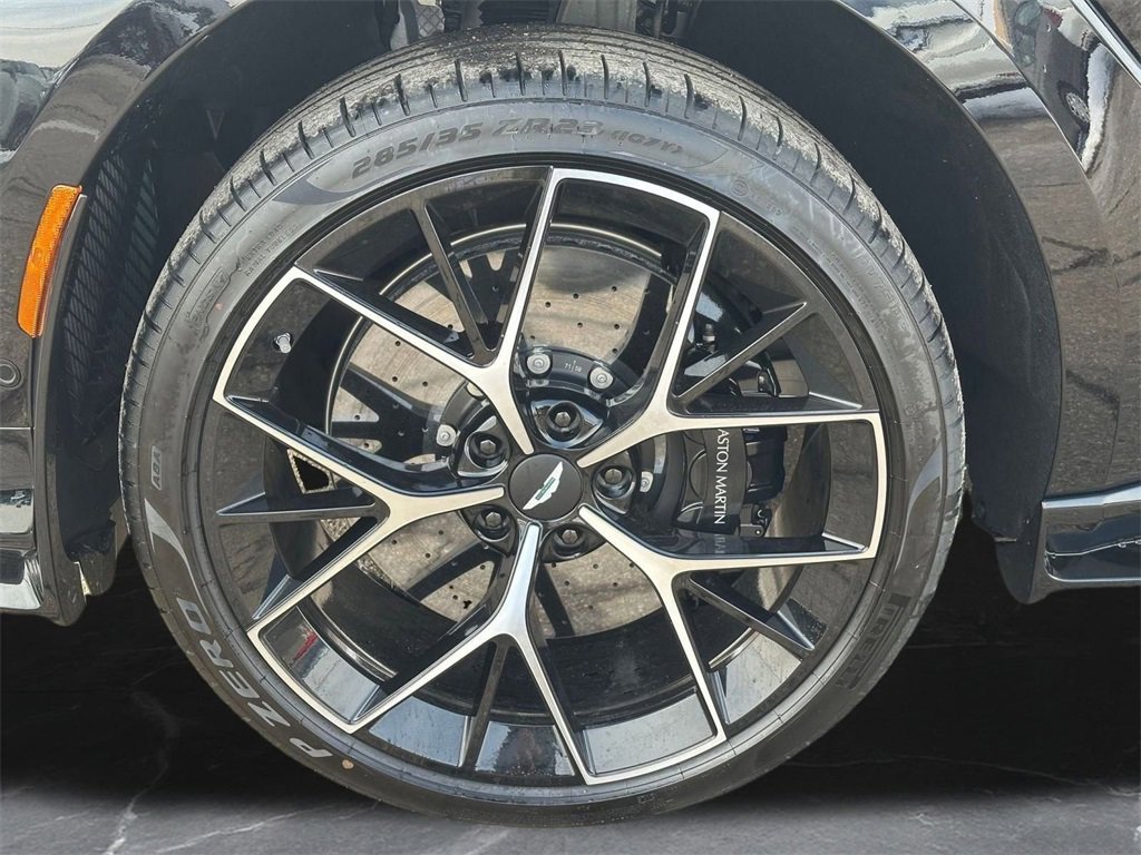 New 2026 Aston Martin DBX 707 image 31