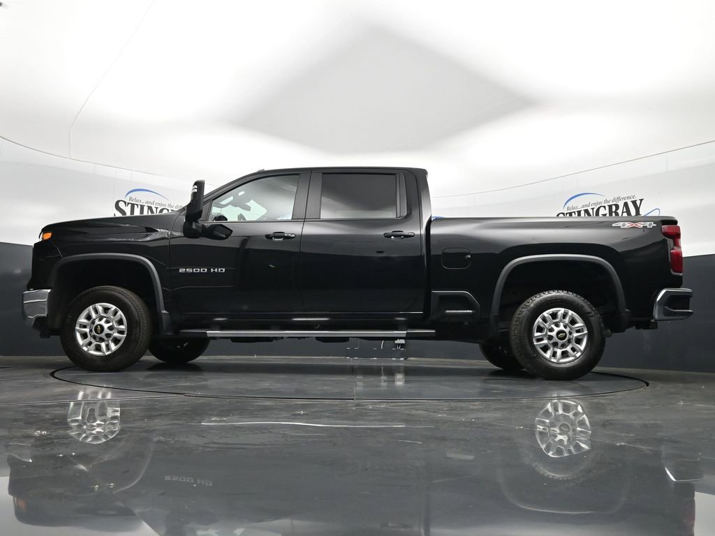 Used 2025 Chevrolet Silverado 2500 LT w/ Convenience Package image 20
