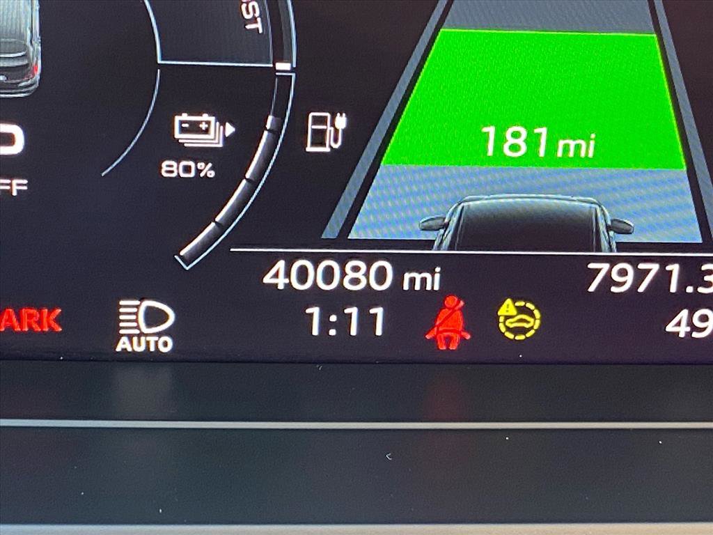 Used 2023 Audi Q4 e-tron Premium Plus w/ Premium Plus image 14