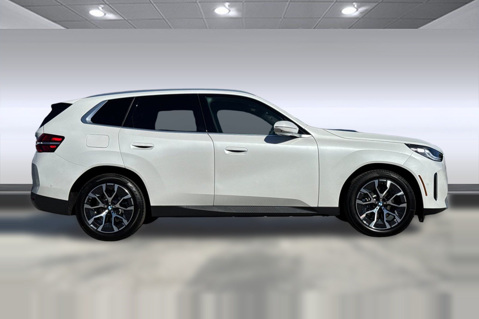 Used 2026 BMW X3 xDrive30i w/ Premium Package AWD/4WD image 8