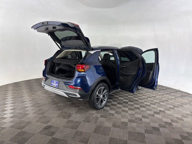 Used 2023 Buick Encore GX Select image 17