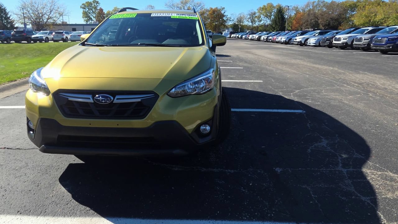 Used 2021 Subaru Crosstrek 2.0i Premium AWD/4WD image 3