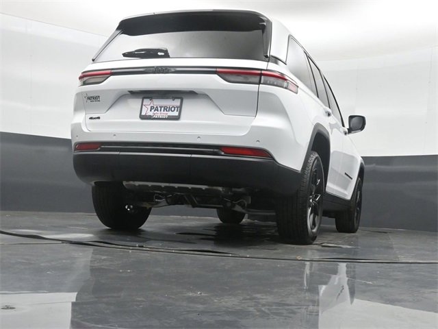 New 2025 Jeep Grand Cherokee Altitude image 38