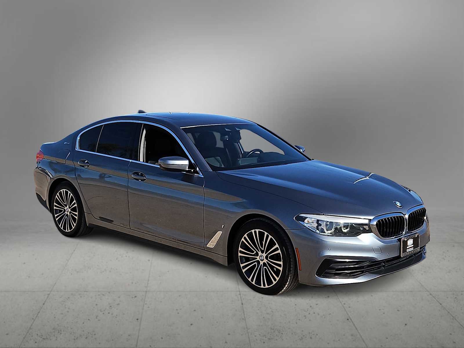 Used 2019 BMW 530e w/ Convenience Package image 2