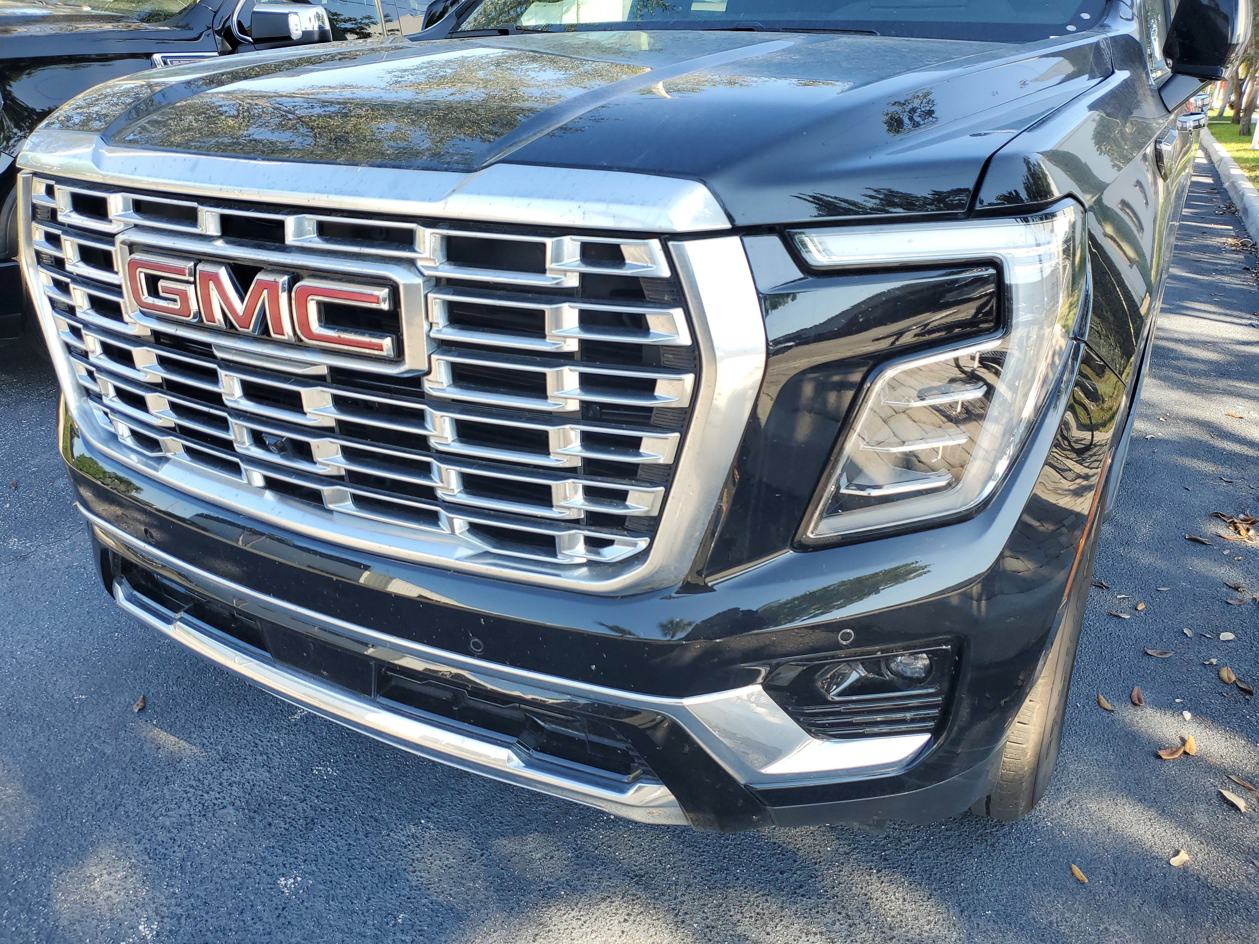 Used 2025 GMC Yukon Denali image 9