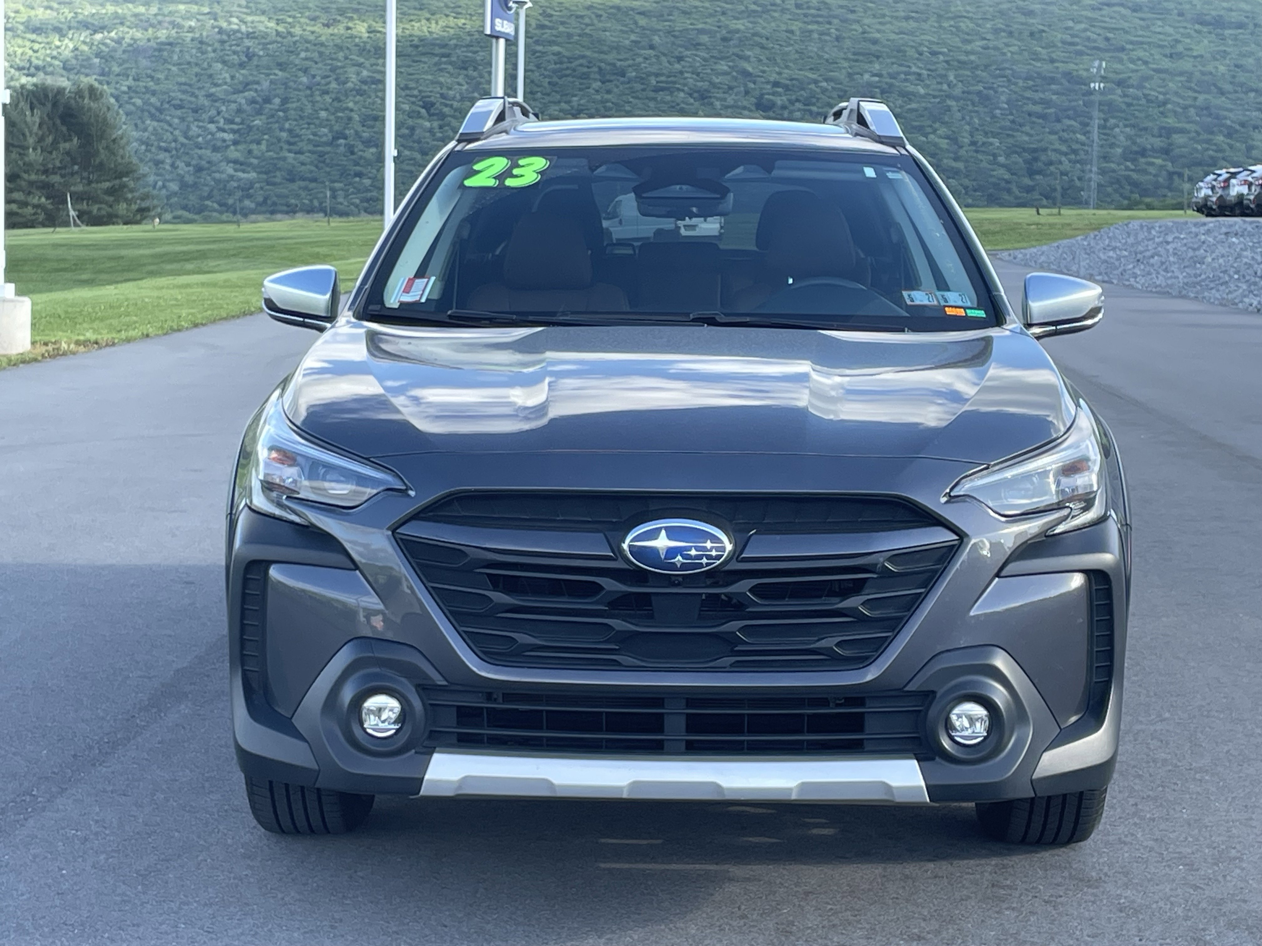 Certified 2023 Subaru Outback Touring w/ Popular Package #2 AWD/4WD image 9