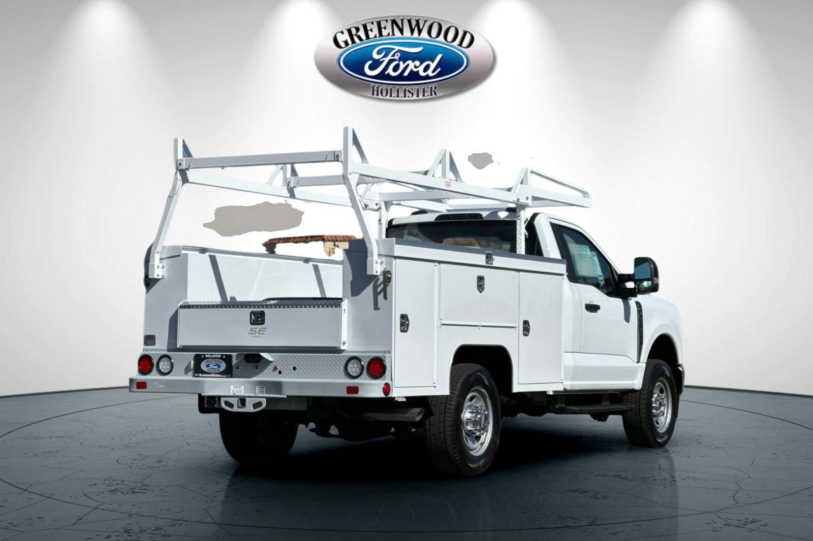 New 2025 Ford F350 XL w/ XL Chrome Package AWD/4WD image 4