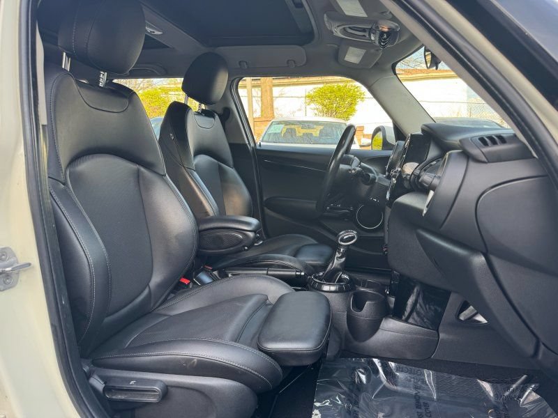 Used 2015 MINI Cooper S FWD image 19