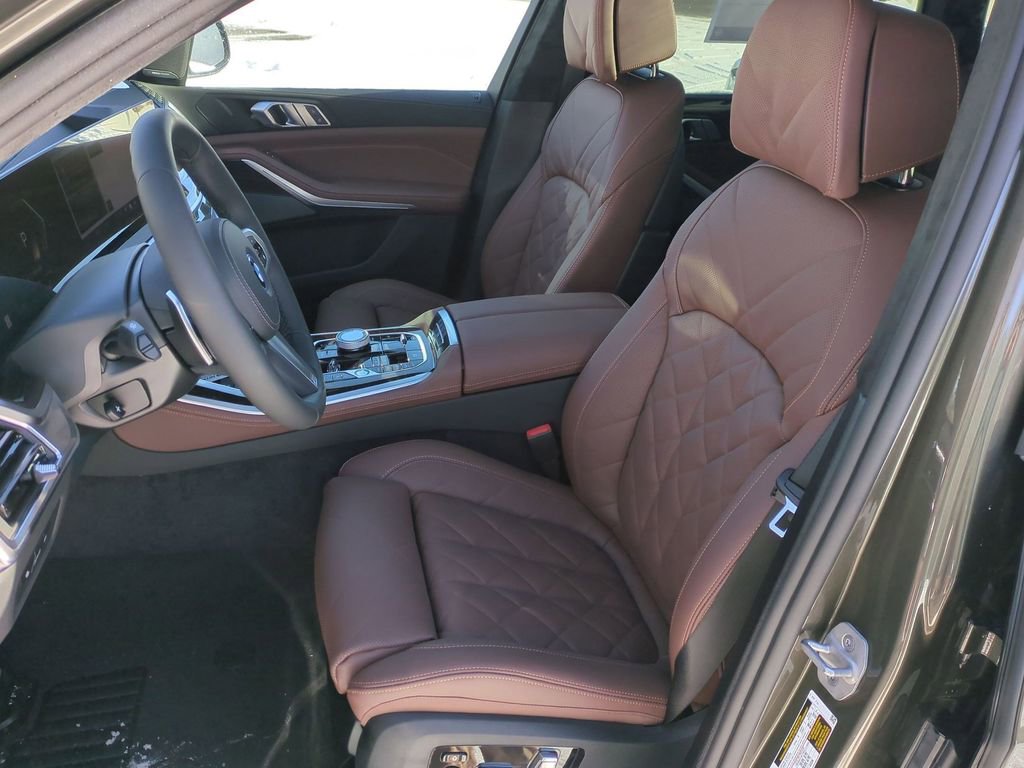 New 2026 BMW X5 xDrive50e w/ Executive Package image 11