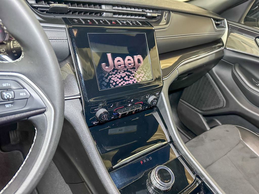 Certified 2023 Jeep Grand Cherokee Altitude image 40