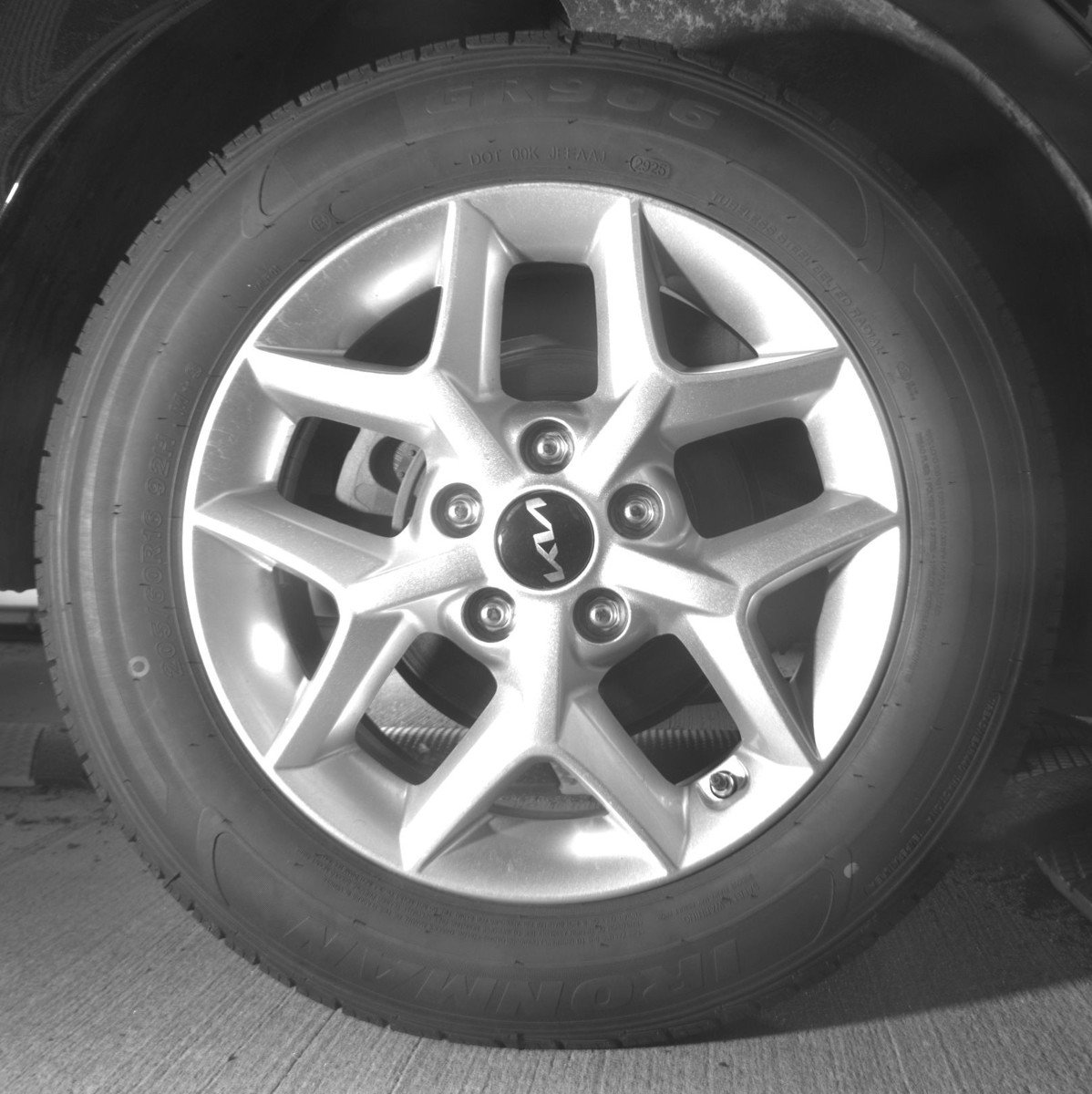 Used 2025 Kia Soul LX w/ LX Technology Package FWD image 15