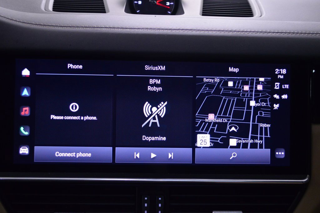 Certified 2023 Porsche Cayenne Platinum Edition image 31