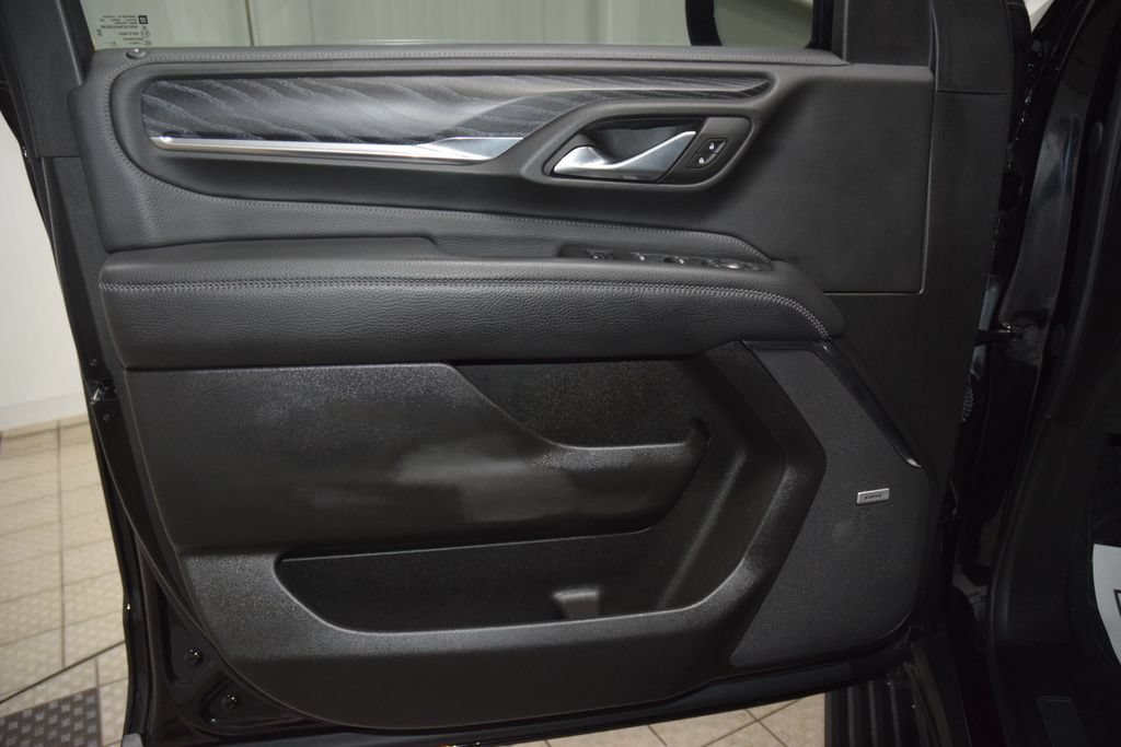 Used 2024 GMC Yukon XL Denali AWD/4WD image 49