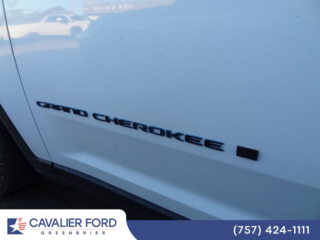 Used 2024 Jeep Grand Cherokee Trailhawk w/ Advanced Protech Group II image 14
