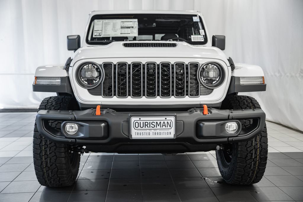 New 2025 Jeep Gladiator Mojave image 2