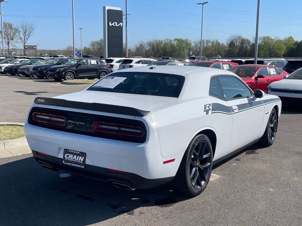 Used 2022 Dodge Challenger R/T w/ Blacktop Package image 7