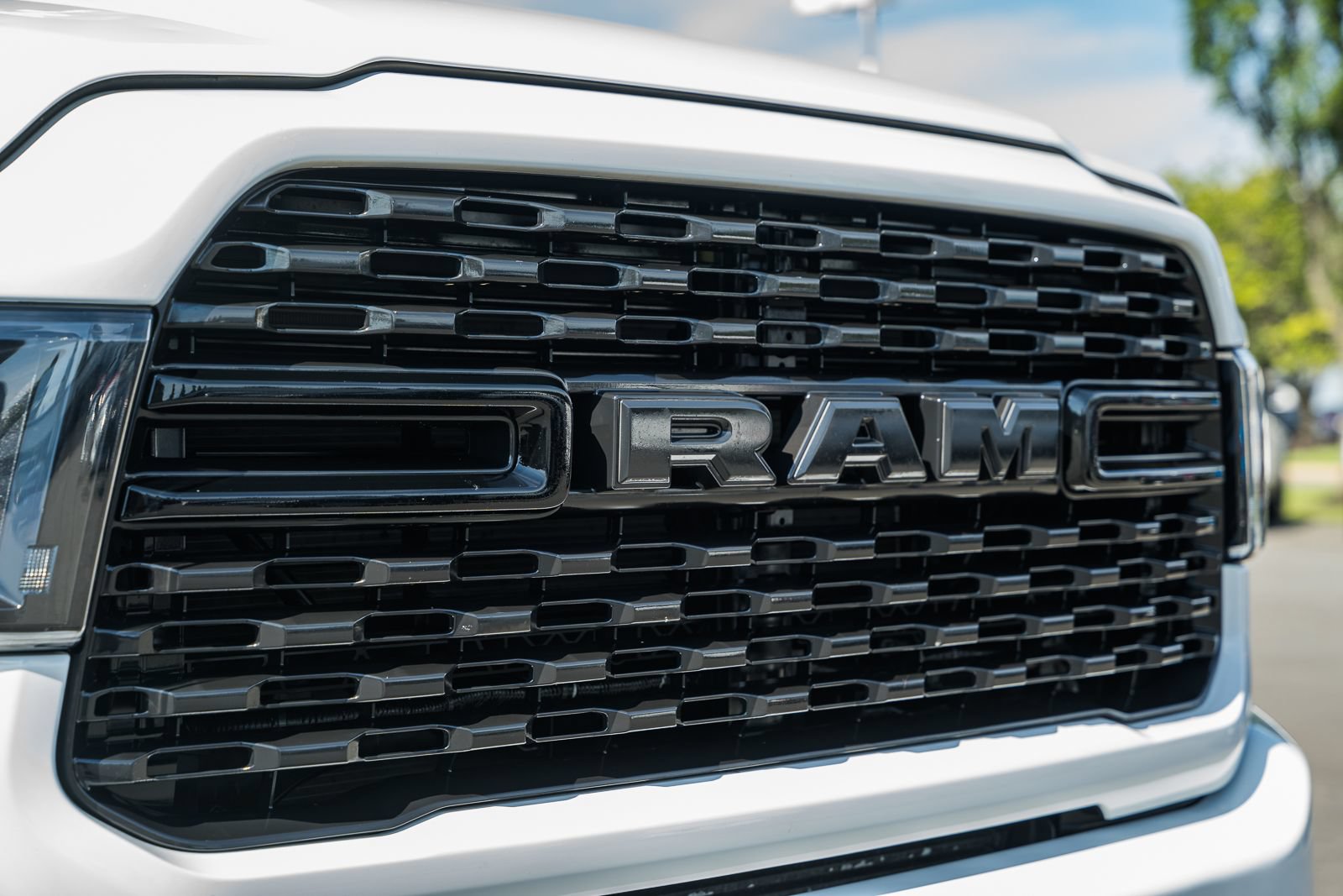 Used 2022 RAM 2500 Big Horn w/ Night Edition AWD/4WD image 18