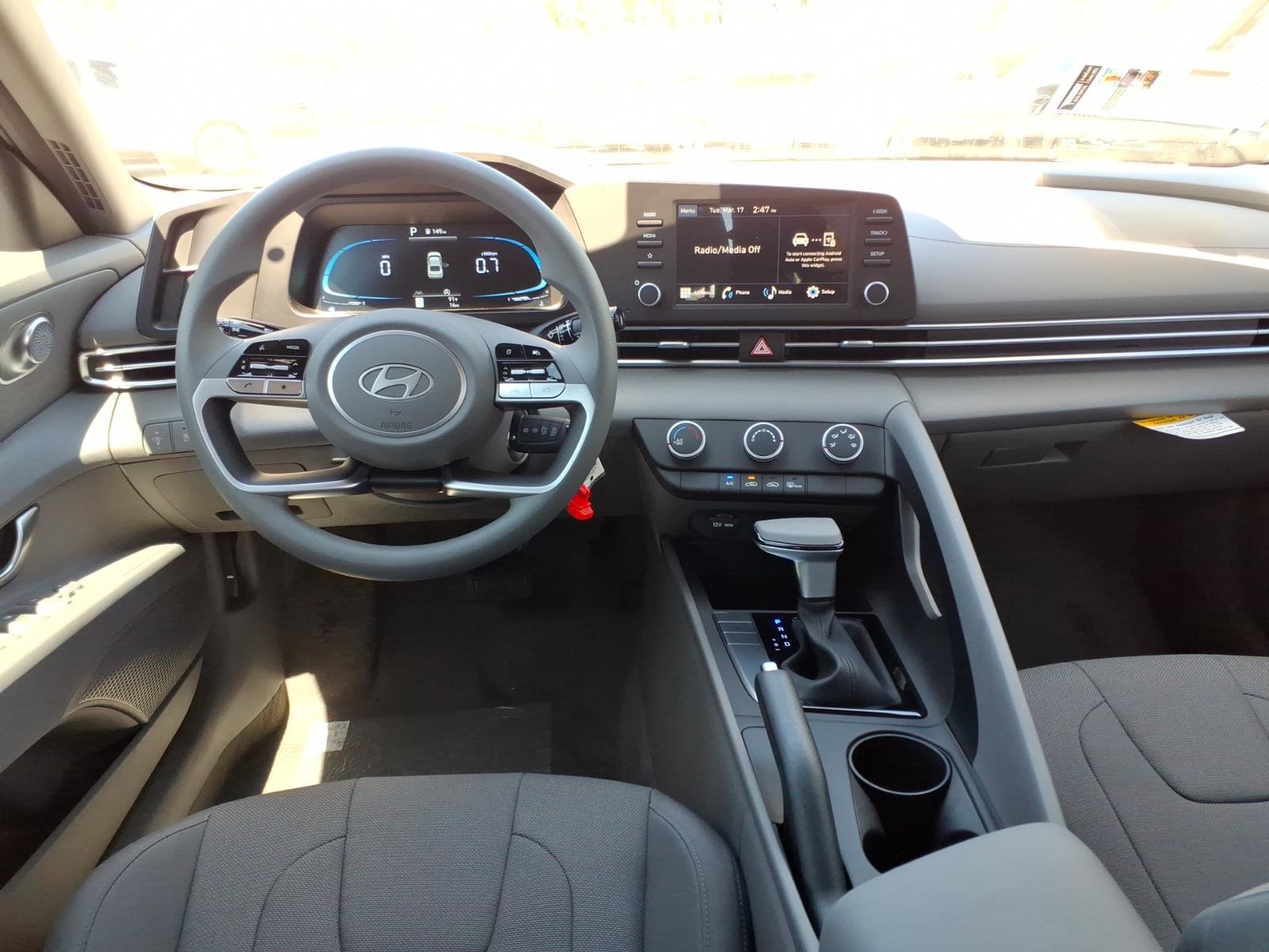 New 2026 Hyundai Elantra SE image 10