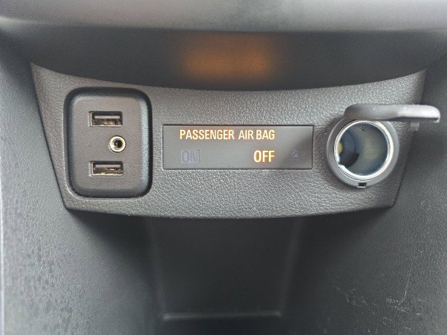 Used 2022 Chevrolet Trax LT w/ LT Convenience Package image 25