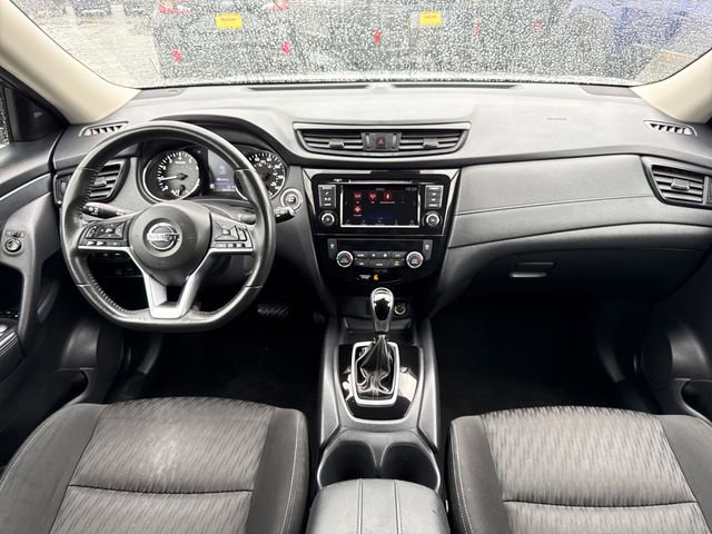 Used 2020 Nissan Rogue SV image 23
