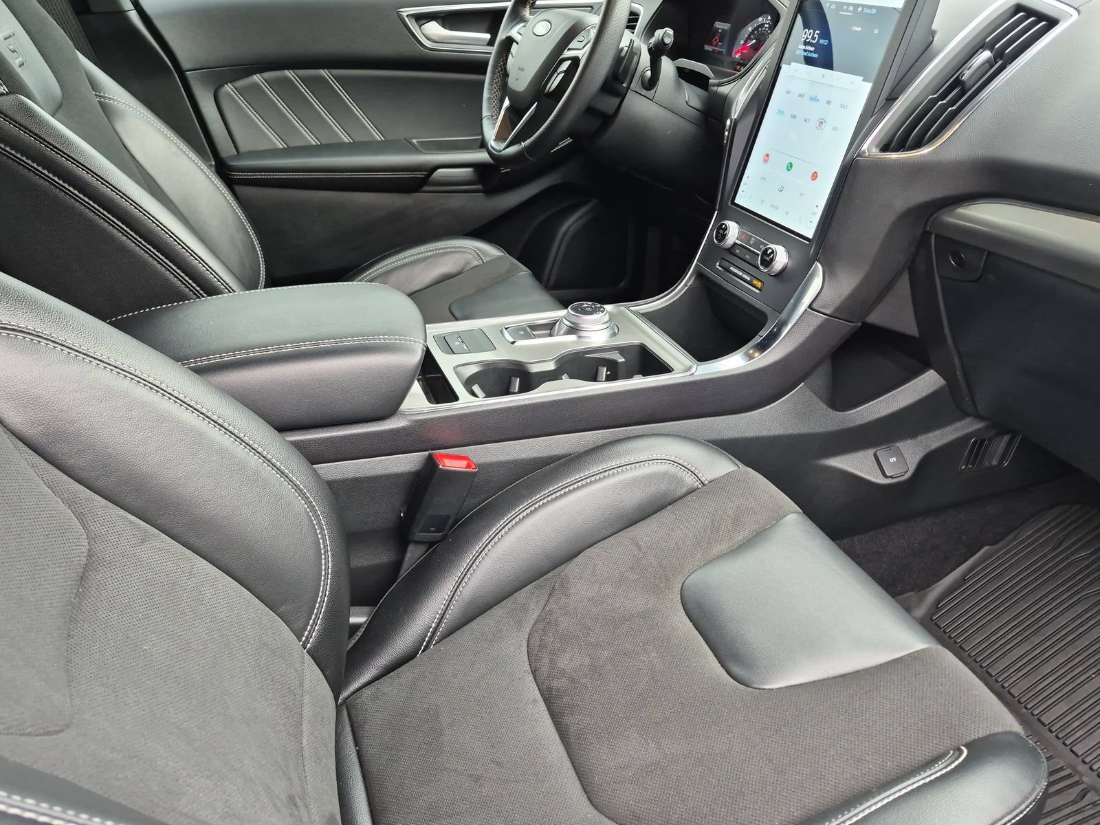 Used 2023 Ford Edge ST AWD/4WD image 21