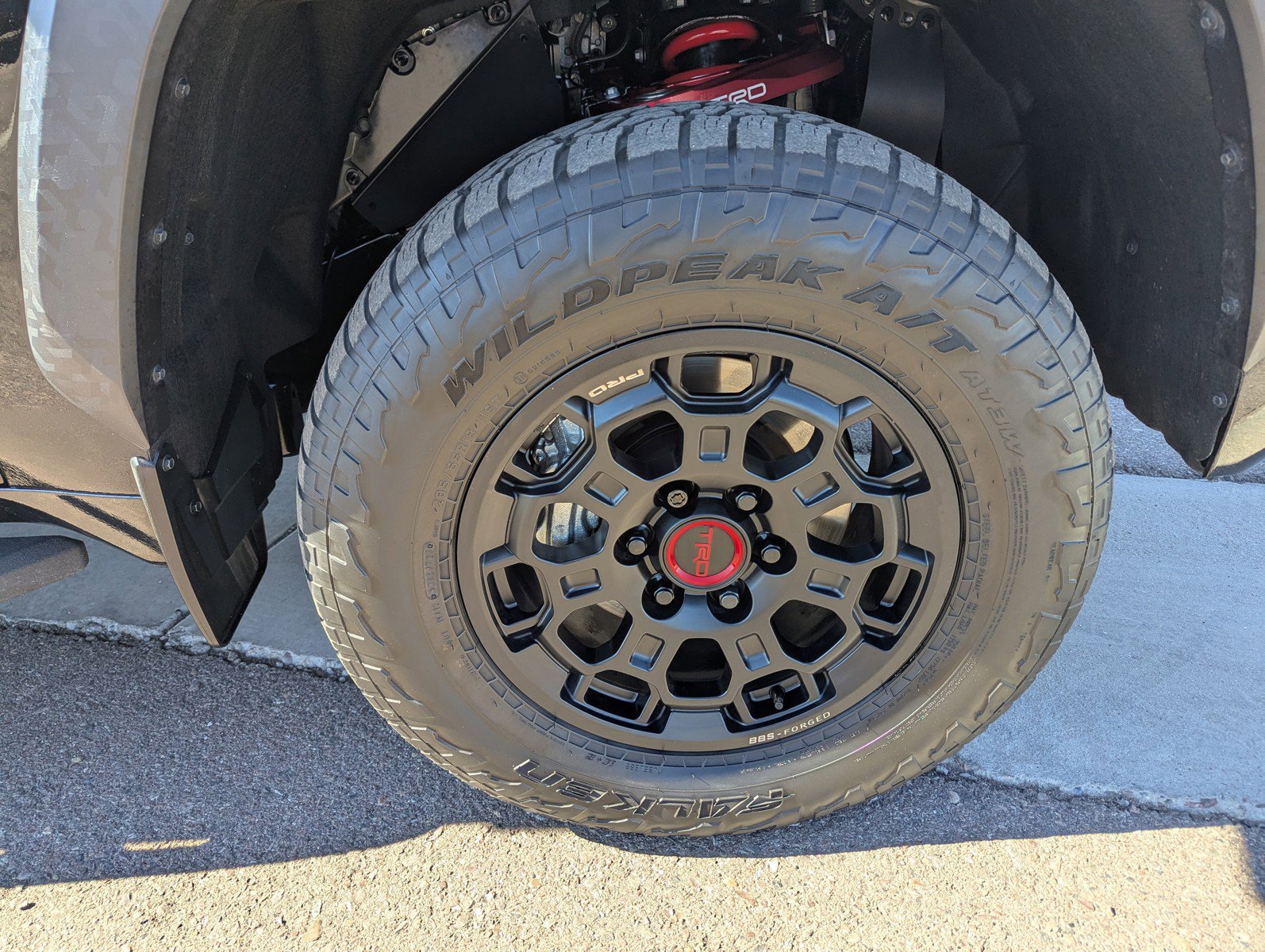 Used 2025 Toyota Tundra TRD Pro AWD/4WD image 9
