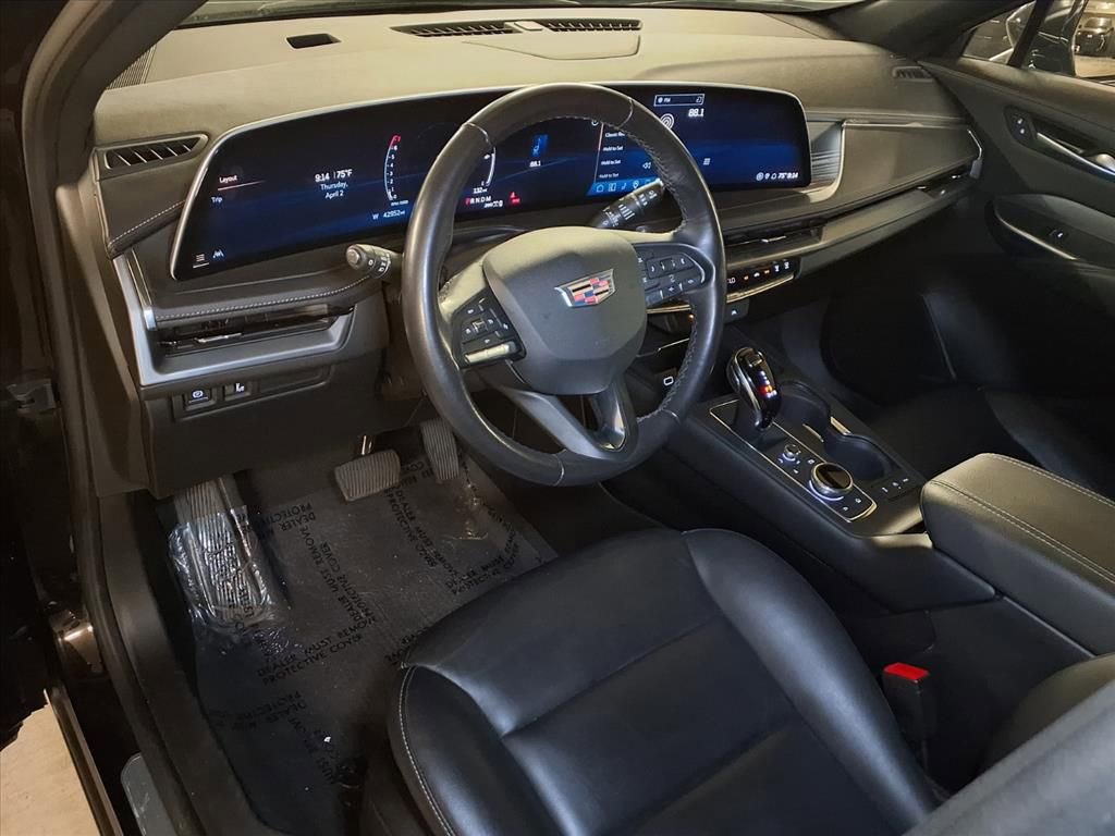 Used 2024 Cadillac XT4 Premium Luxury image 25
