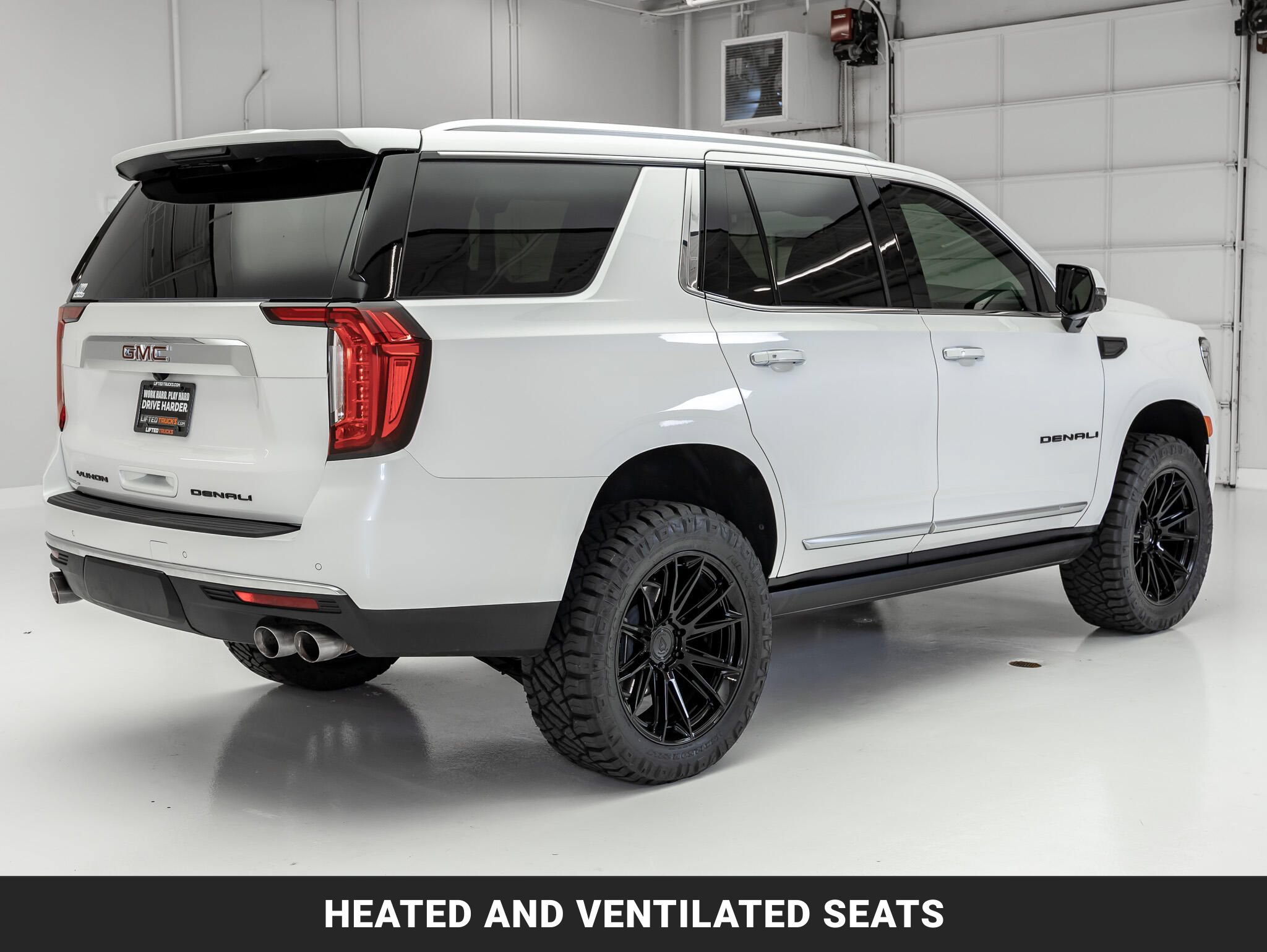 Used 2023 GMC Yukon Denali AWD/4WD image 10