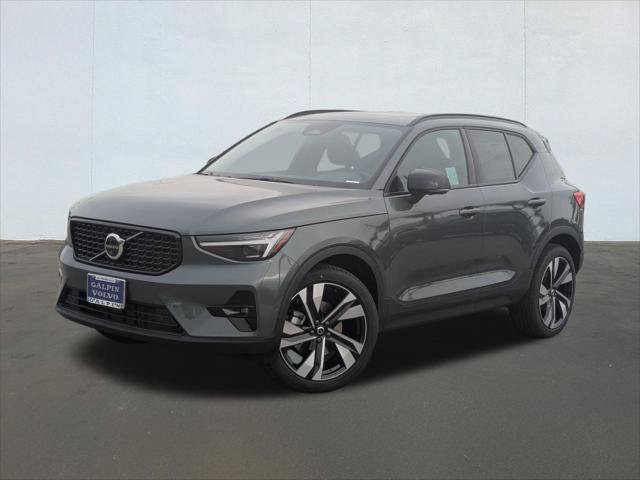 New 2026 Volvo XC40 B5 Ultra w/ Climate Package AWD/4WD image 1