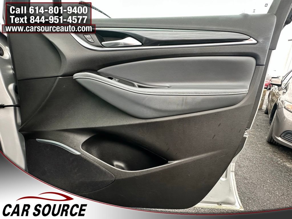 Used 2019 Buick Enclave Essence AWD/4WD image 24